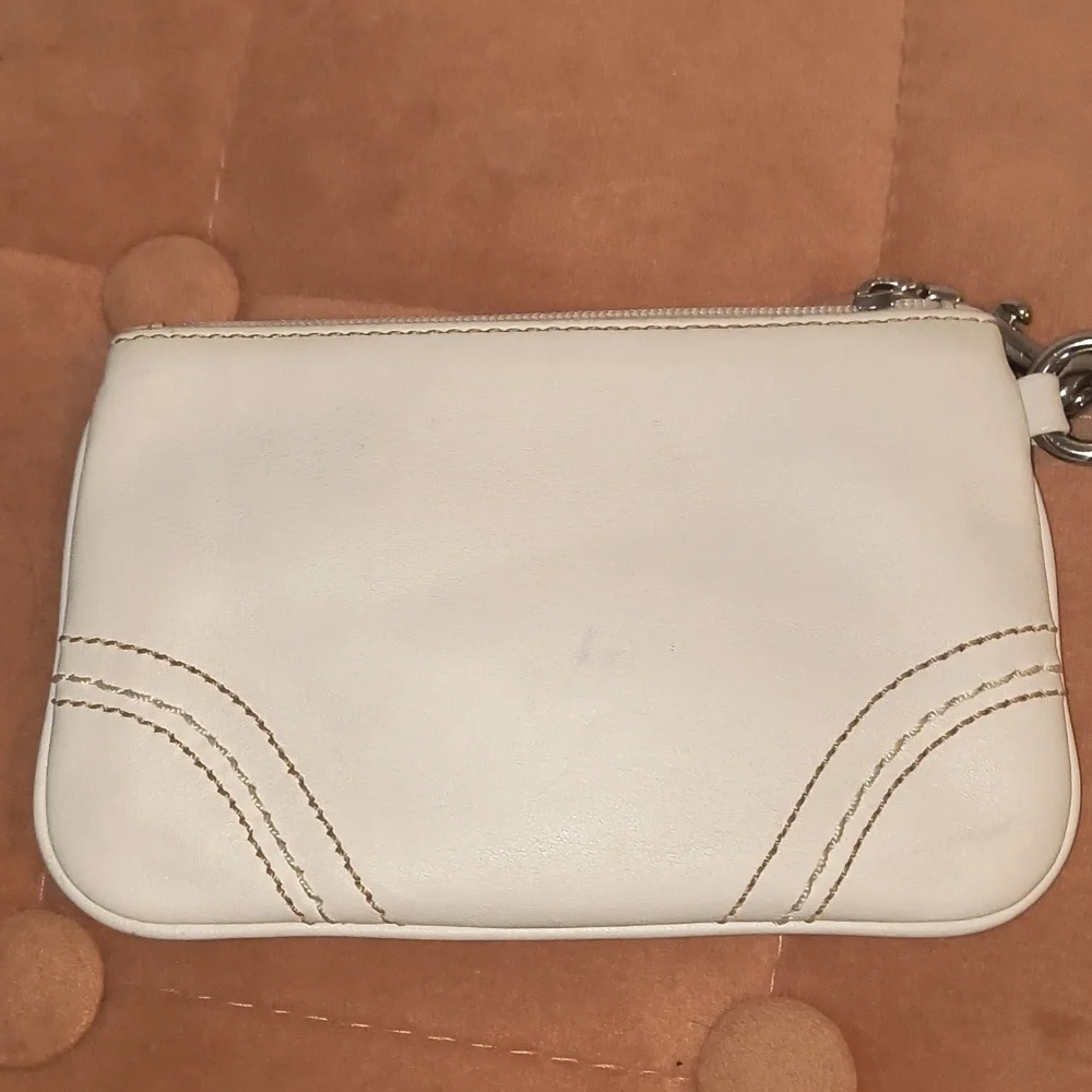 Coach Off White Leather Wristlet